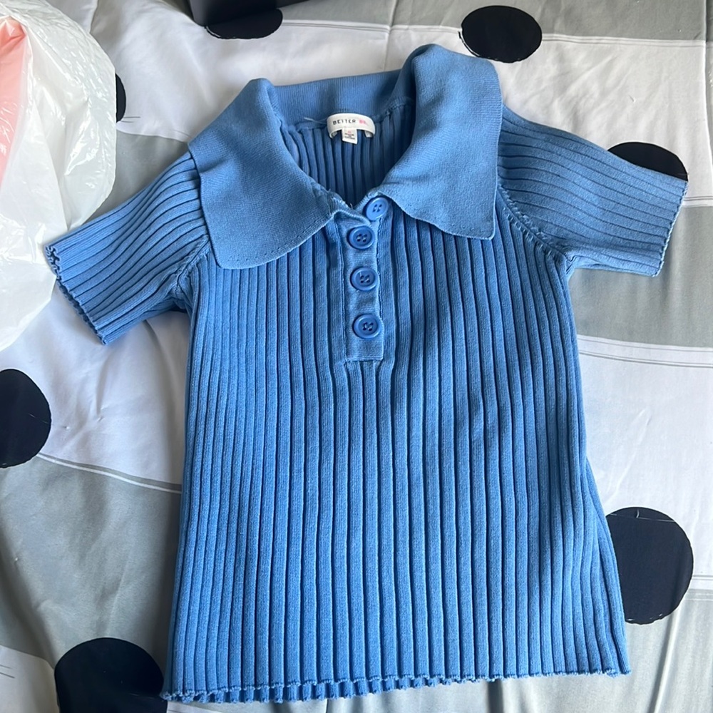 collared crop top